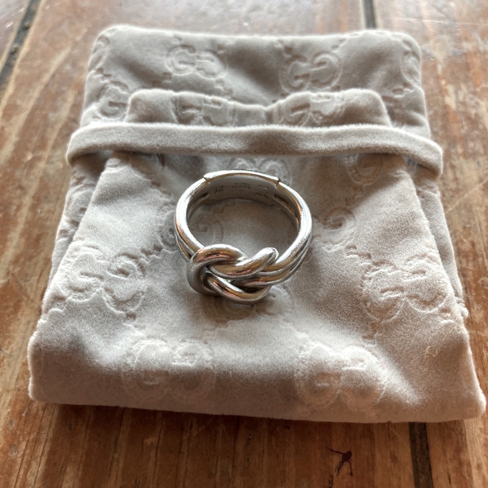 Gucci Knot Ring